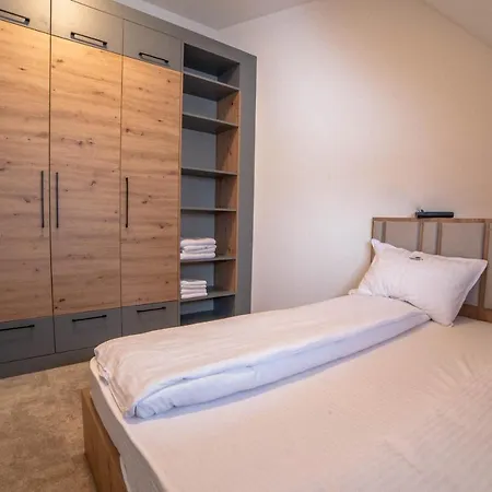 Gasthof Suncani Vrhovi 3*