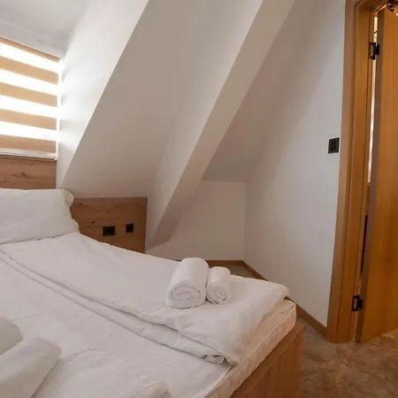 Suncani Vrhovi 3* Kopaonik