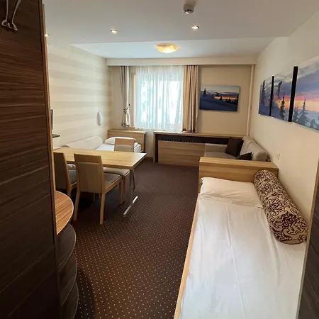 Guest house Suncani Vrhovi 3*